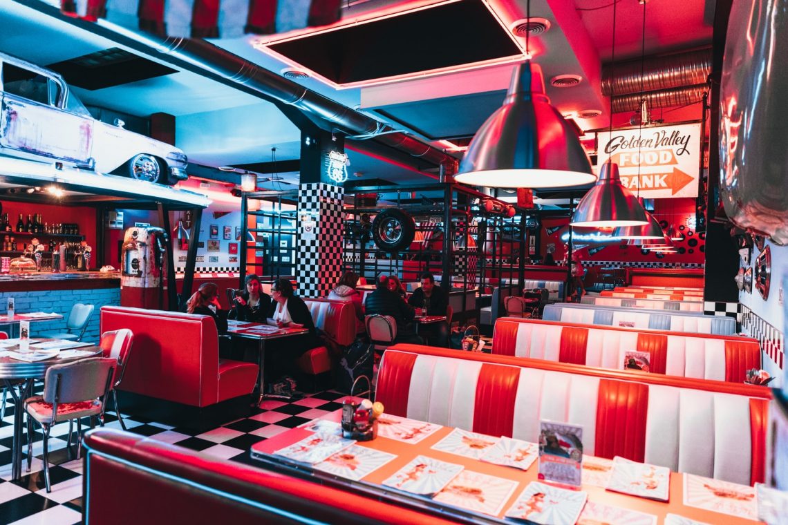 What Are the Busiest Periods in the Restaurant Business?